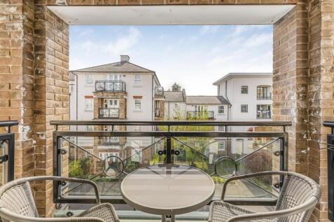 9_Holford_Way-13.jpg