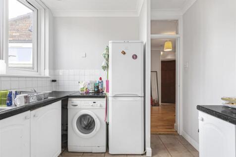 James_anderson-8_rockingham_close-sw15__3_.JPG