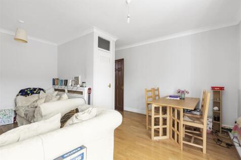 James_anderson-8_rockingham_close-sw15__7_.JPG