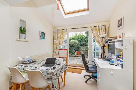 26246_james_anderson___167_putney_bridge_road___9_