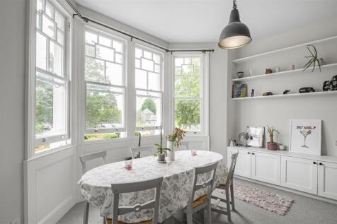 James_Anderson_-_Flat_4__174__West_Hill_-8.JPG