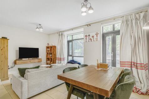 Flat_1__61_Putney_Bridge_Road__SW15-17.jpg