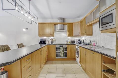 Flat_1__61_Putney_Bridge_Road__SW15-12.jpg