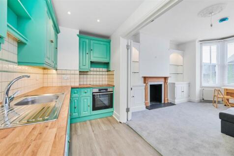 James_Anderson_-_Flat__Burstock_Road_SW15_2PW_7.jp