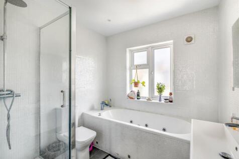 35_Eastbourne_Gardens-16.JPG