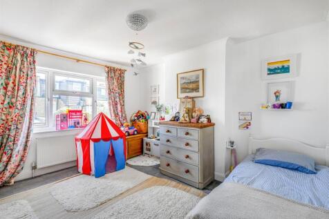35_Eastbourne_Gardens-14.JPG