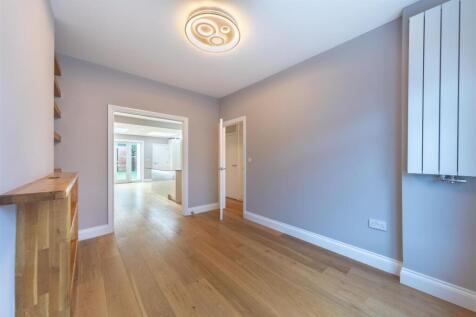 0X3A1623-HDR.jpg