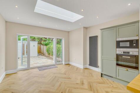 Manor_grove_190-9.jpg