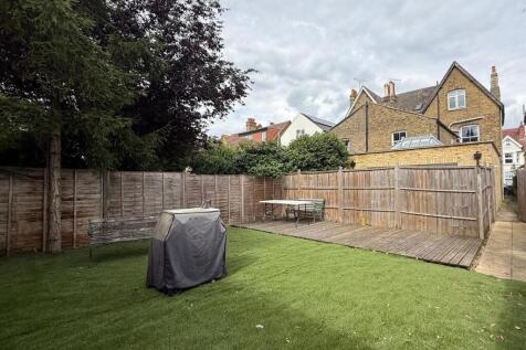 garden 2.jpg