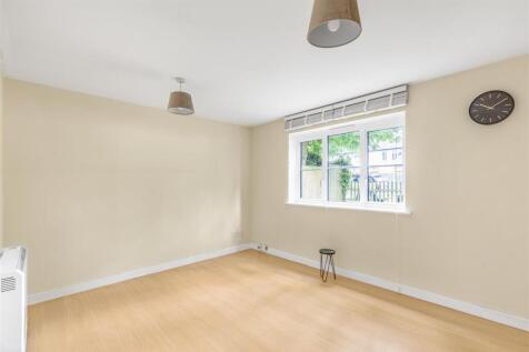 2_Kendal_Court-2.JPG