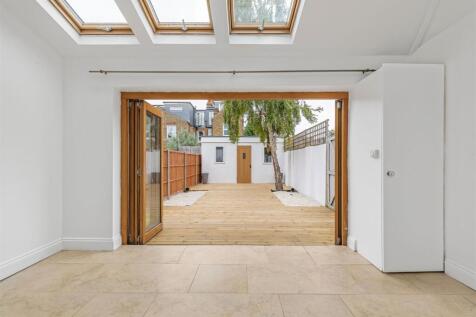 James_anderson-95_queens_road-sw14__15_.jpg