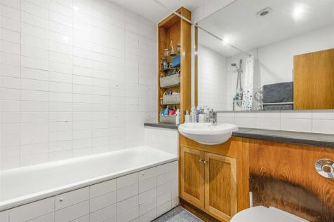 Flat_2__320_Upper_Richmond_Road_West1.jpg