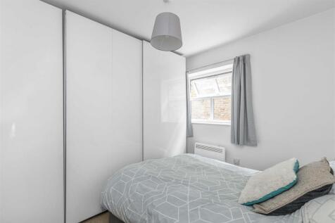 Flat_2__320_Upper_Richmond_Road_West2.jpg
