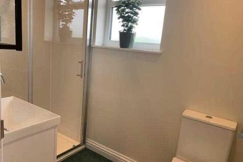 Top floor Shower