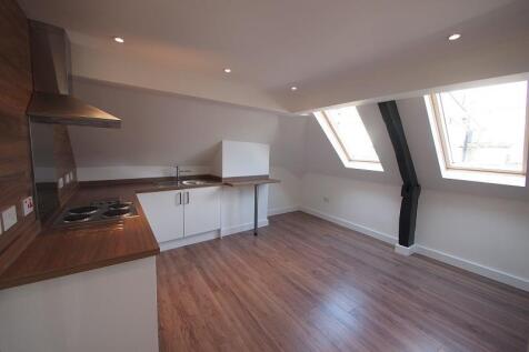 F10 18 Berk Kitchen Lounge.JPG