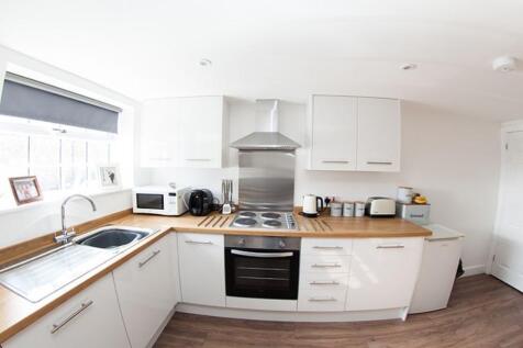 Kitchen2.jpg