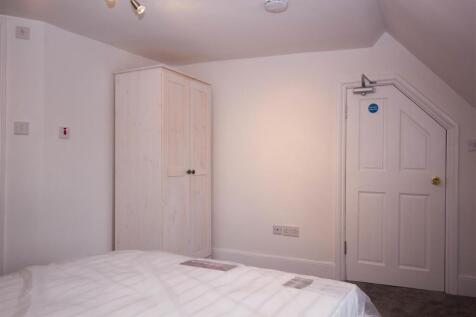 Room4 (6).jpg