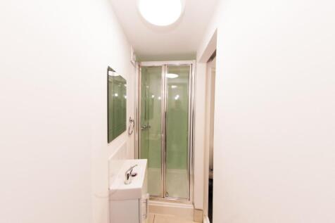 2PowellsRowRm3 (1).jpg