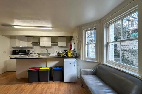 Kitchen (2)
