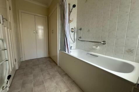 Bathroom 11