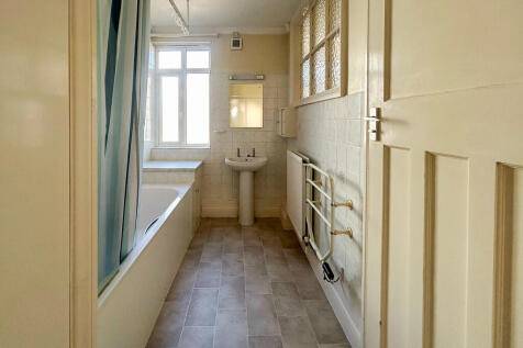 Bathroom 12