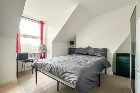 Studio - Bed