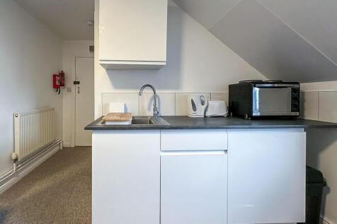 Studio - Kitchen