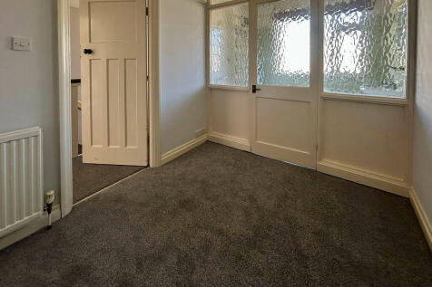 Bedroom 2 (9)
