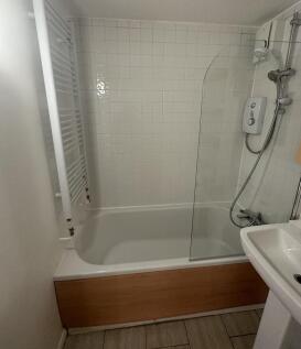 Bathroom  (1)
