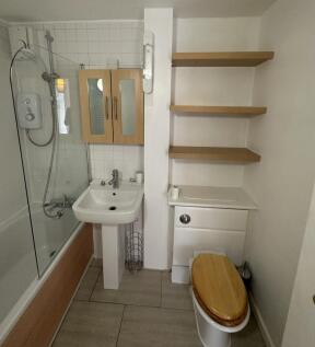 Bathroom  (2)