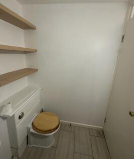 Bathroom  (3)