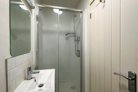 Ensuite Shower Ro...