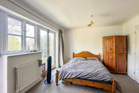 Room 4 (1)