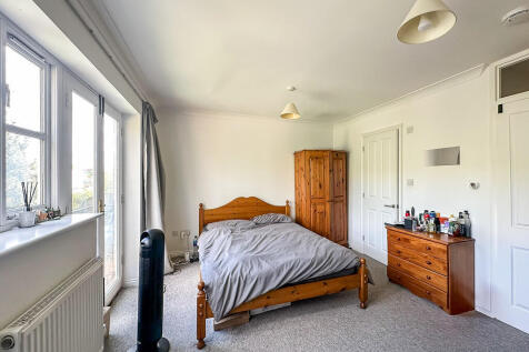 Room 4 (3)