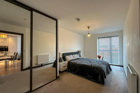 Bedroom (2)