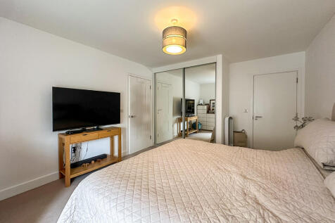 Bedroom 1 (1)