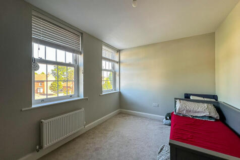 Bedroom 2 (1)