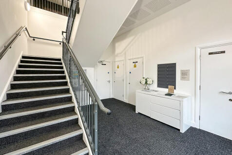 Ground floor bloc...
