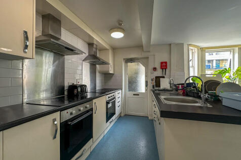Communal Kitchen ...