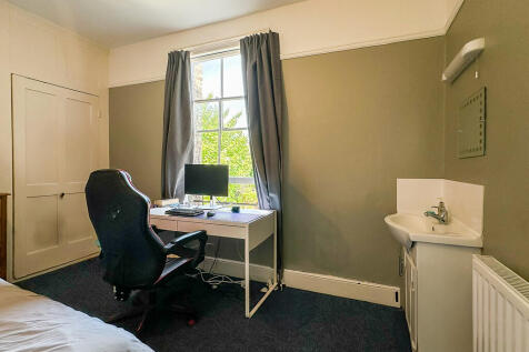 Room 7 (3)