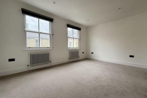 Front Bedroom (4)