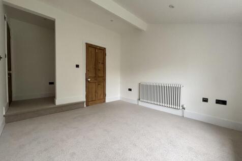 Rear Bedroom (3)