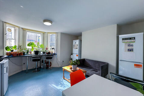 Communal Kitchen ...