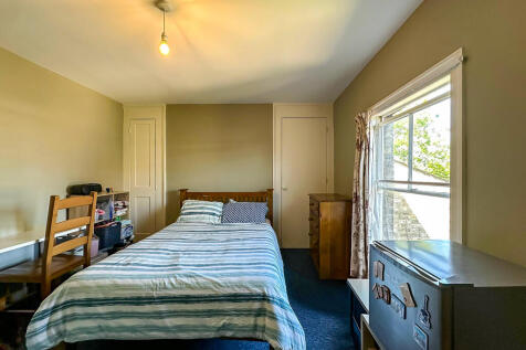 Room 10 (3)