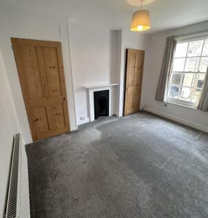 Master Bedroom (1...