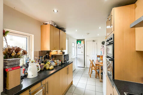 Kitchen (1)