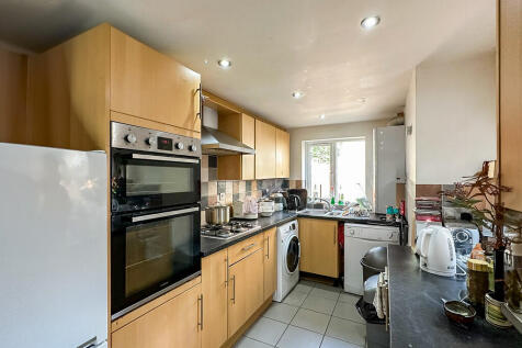 Kitchen (2)