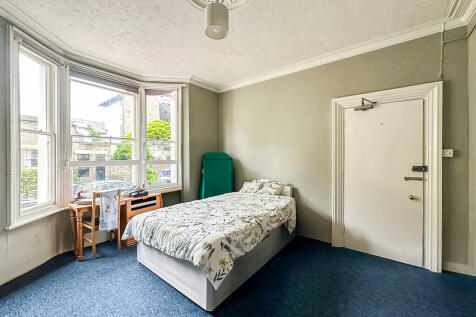 Room 3 (2)