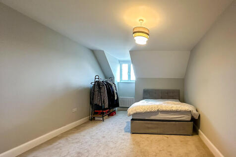 Bedroom 2 (1)