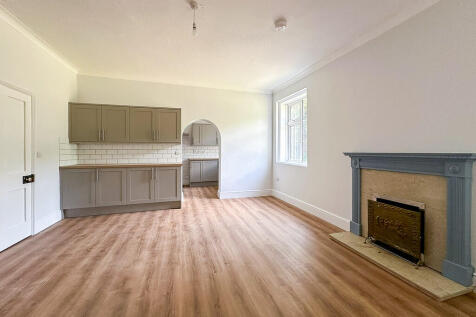 Breakfast Room (3...